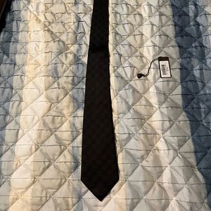 Louis Vuitton Tie  - Never Worn BRAND NEW - M74139